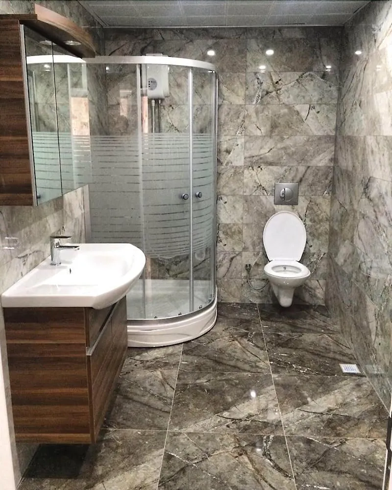 Yakamoz Pansiyon Antalya